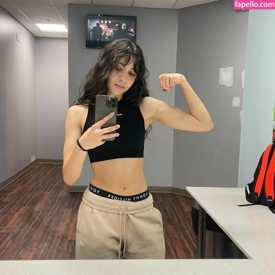 Over.taaa Onlyfans Photo Gallery 