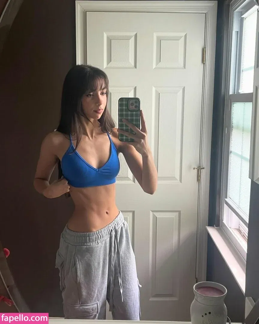 Over.taaa Onlyfans Photo Gallery 