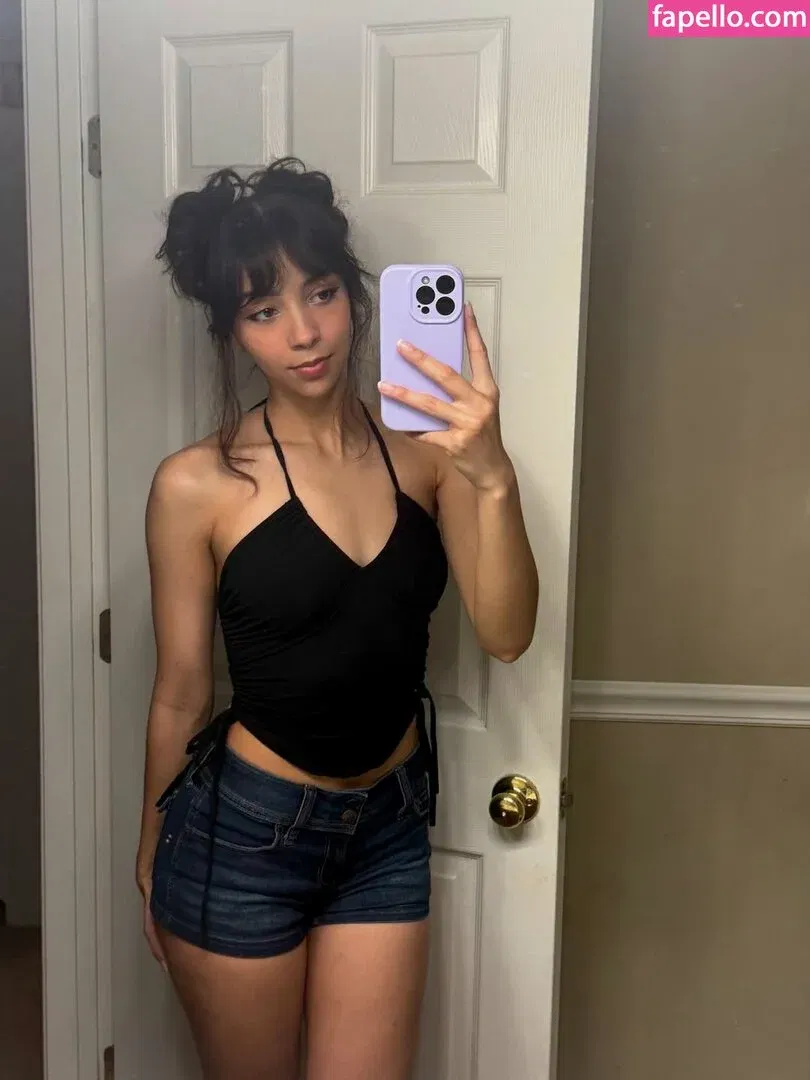 Over.taaa Onlyfans Photo Gallery 