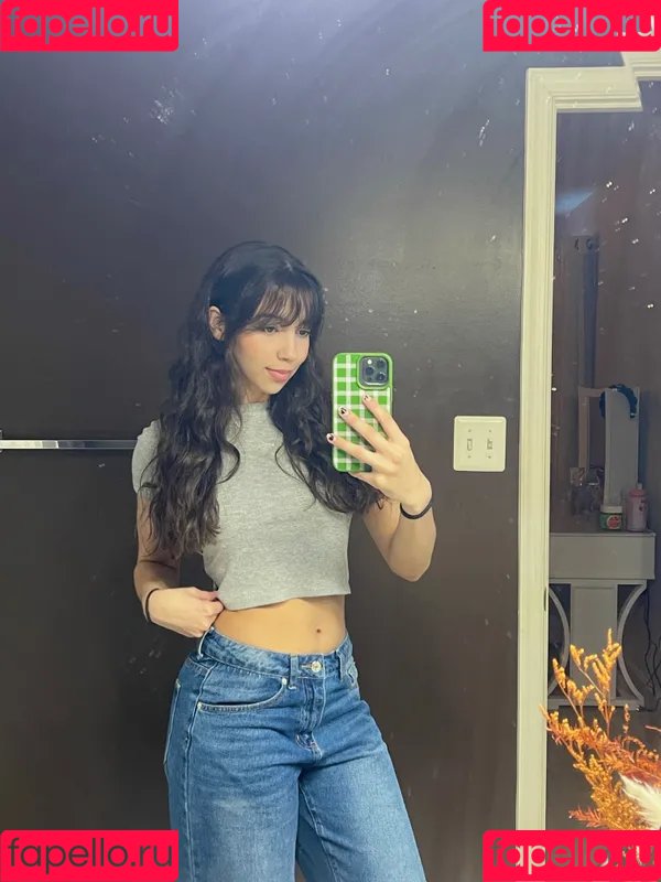 Over.taaa Onlyfans Photo Gallery 