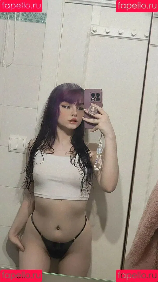 theakaleina Onlyfans Photo Gallery 