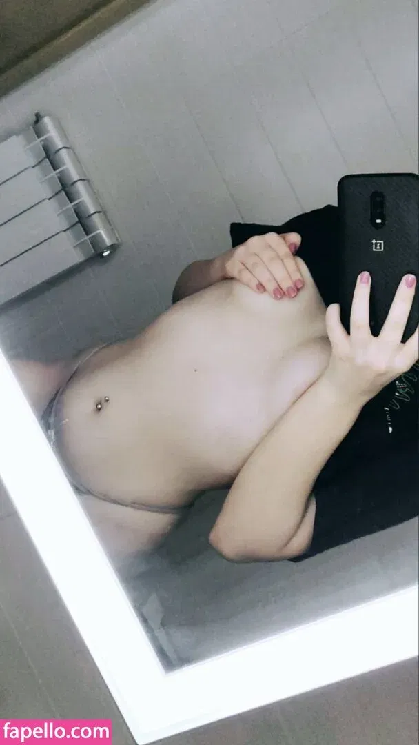 theakaleina Onlyfans Photo Gallery 