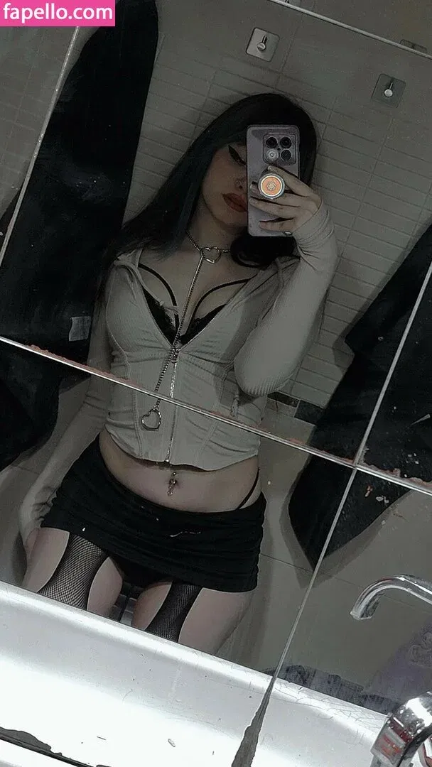 theakaleina Onlyfans Photo Gallery 