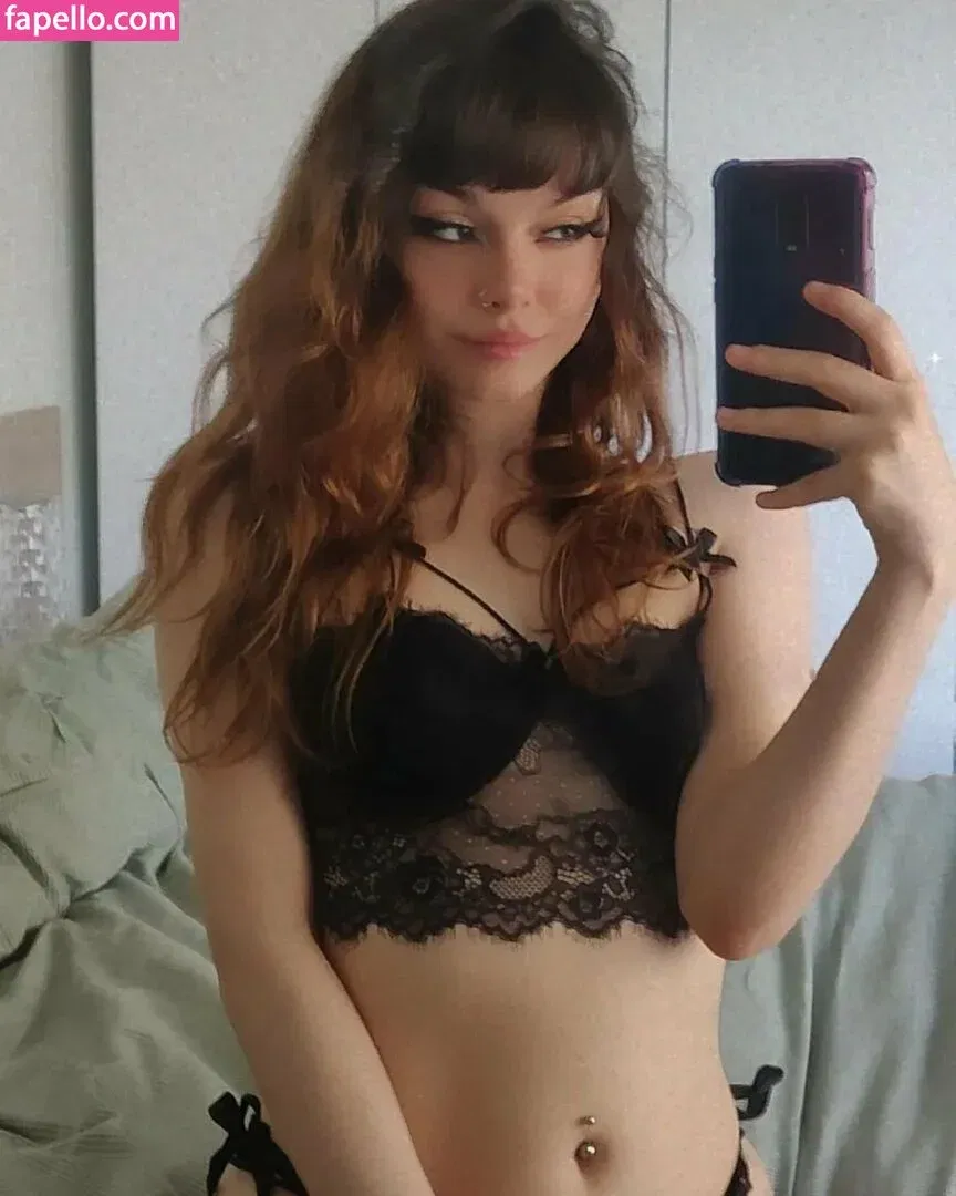 theakaleina Onlyfans Photo Gallery 