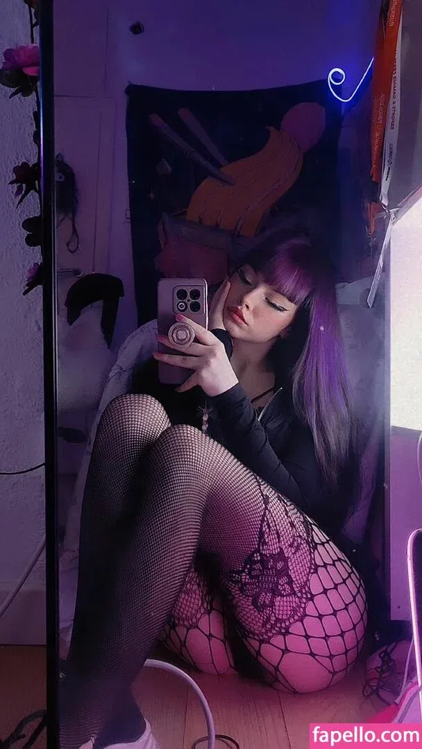 theakaleina Onlyfans Photo Gallery 