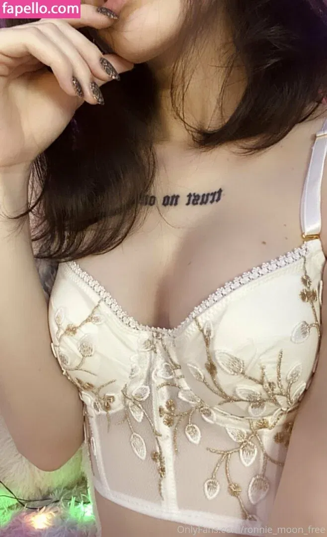 ronnie_moon_free Onlyfans Photo Gallery 