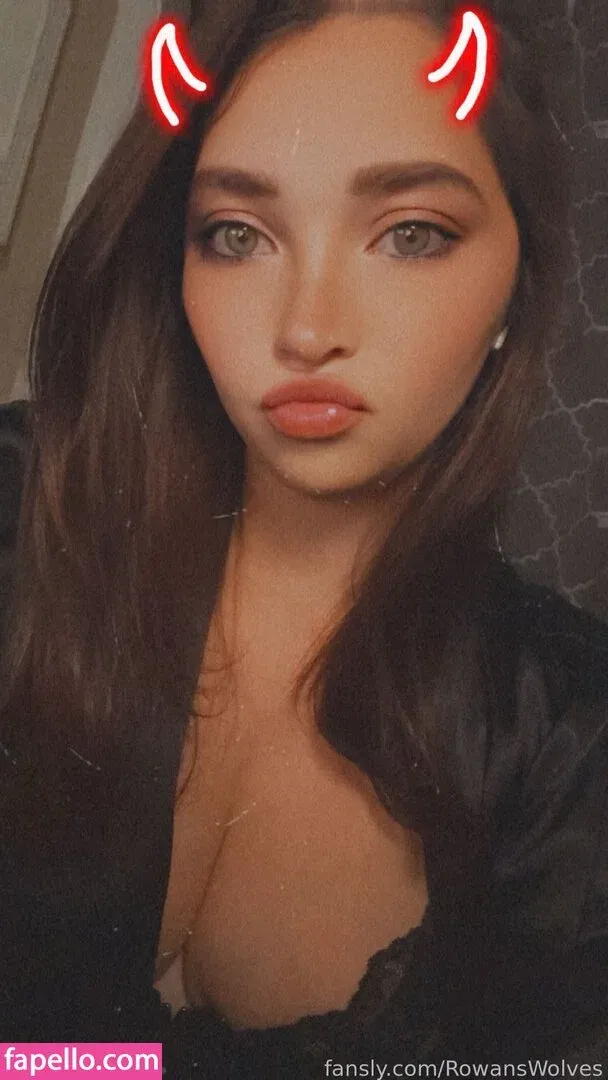 RowansWolves Onlyfans Photo Gallery 