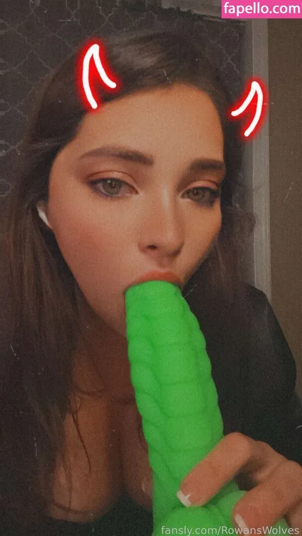 RowansWolves Onlyfans Photo Gallery 