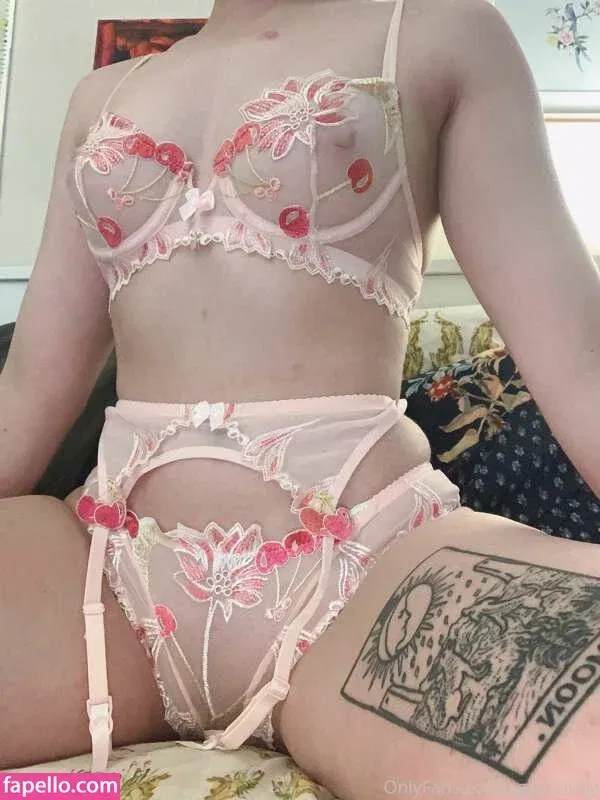 Dumb Pup Onlyfans Photo Gallery 