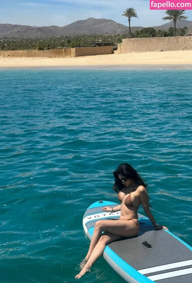 itssosunny Onlyfans Photo Gallery 