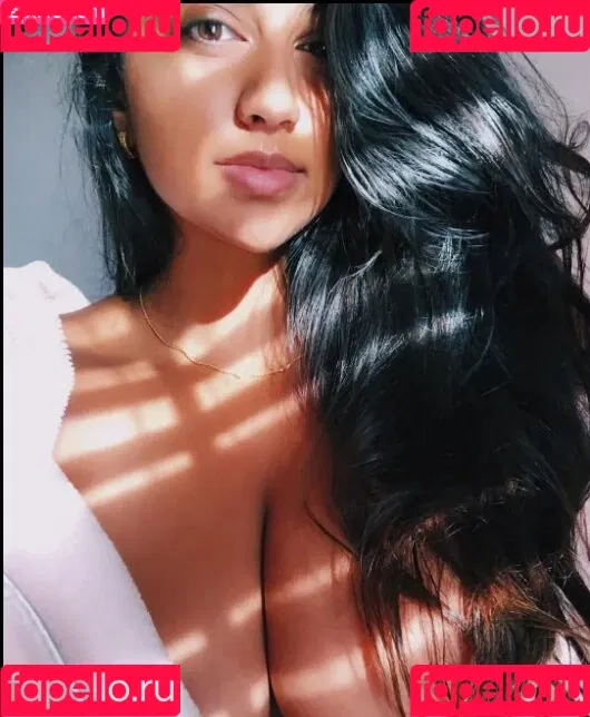 Rosalind Cynthia Kumar Onlyfans Photo Gallery 