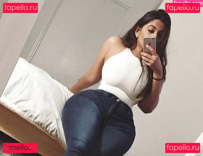 Rosalind Cynthia Kumar Onlyfans Photo Gallery 