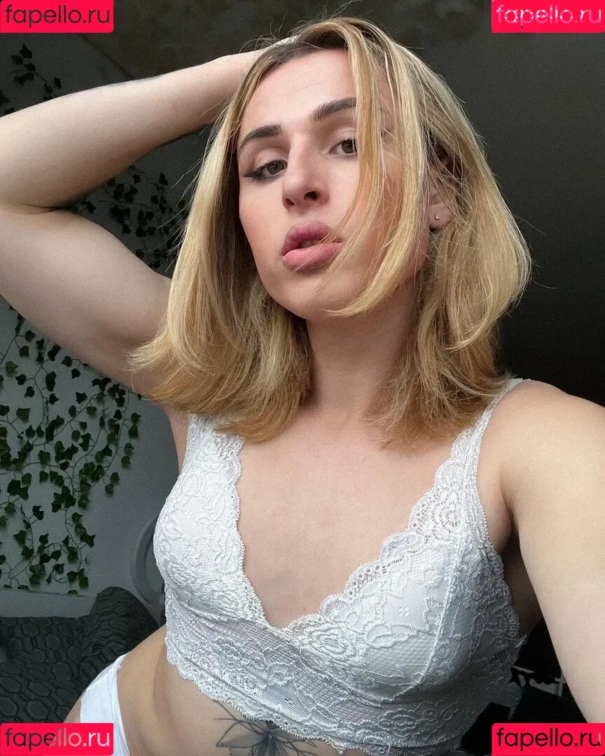 thejuicyjosi Onlyfans Photo Gallery 