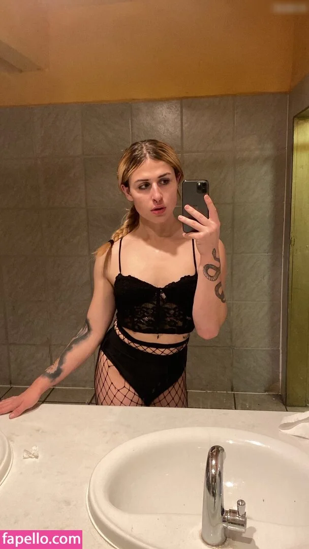 thejuicyjosi Onlyfans Photo Gallery 