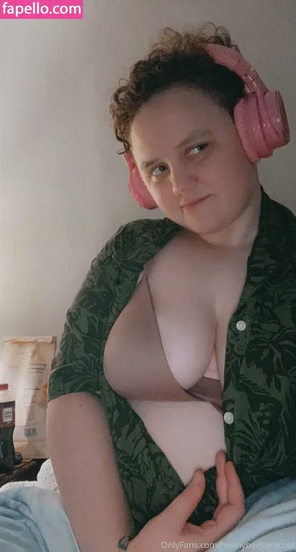 hunnybeesarecool Onlyfans Photo Gallery 