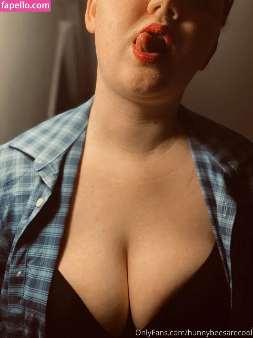 hunnybeesarecool Onlyfans Photo Gallery 