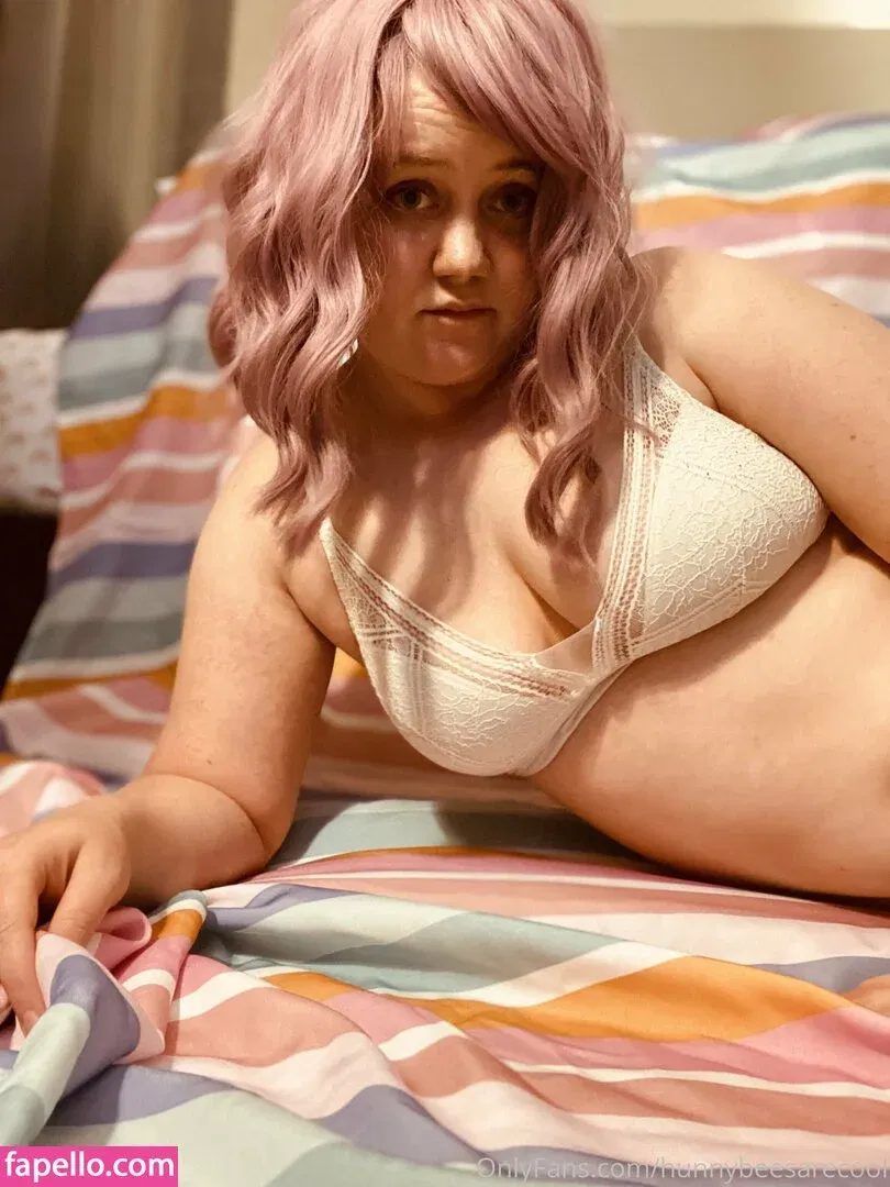 hunnybeesarecool Onlyfans Photo Gallery 