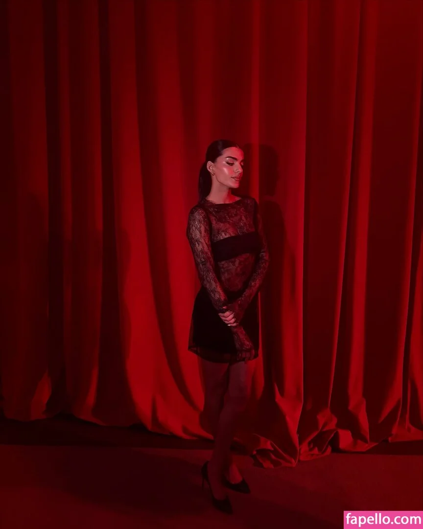 Toni Breidinger Onlyfans Photo Gallery 