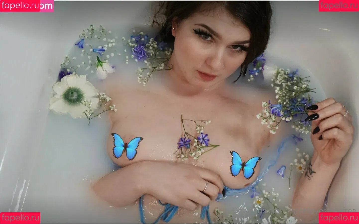 sarahlovesthatfree Onlyfans Photo Gallery 