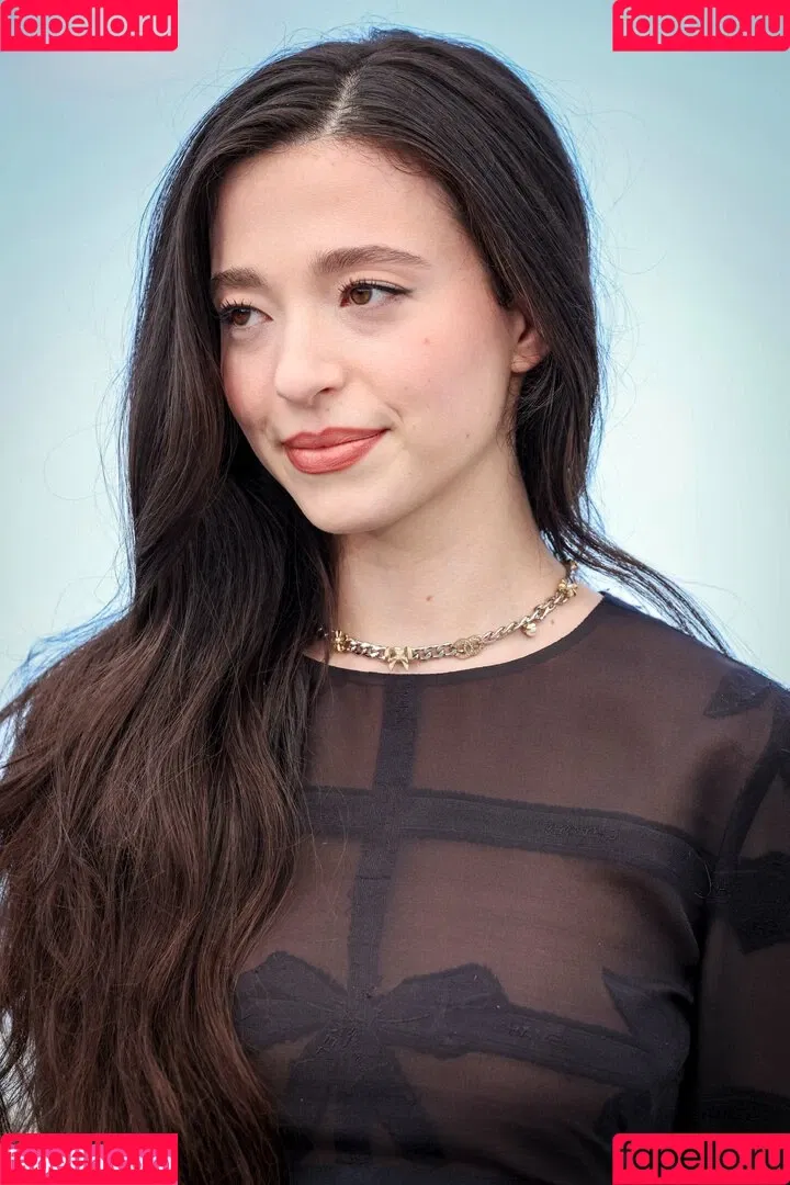 Mikey Madison Onlyfans Photo Gallery 