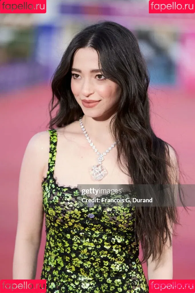 Mikey Madison Onlyfans Photo Gallery 