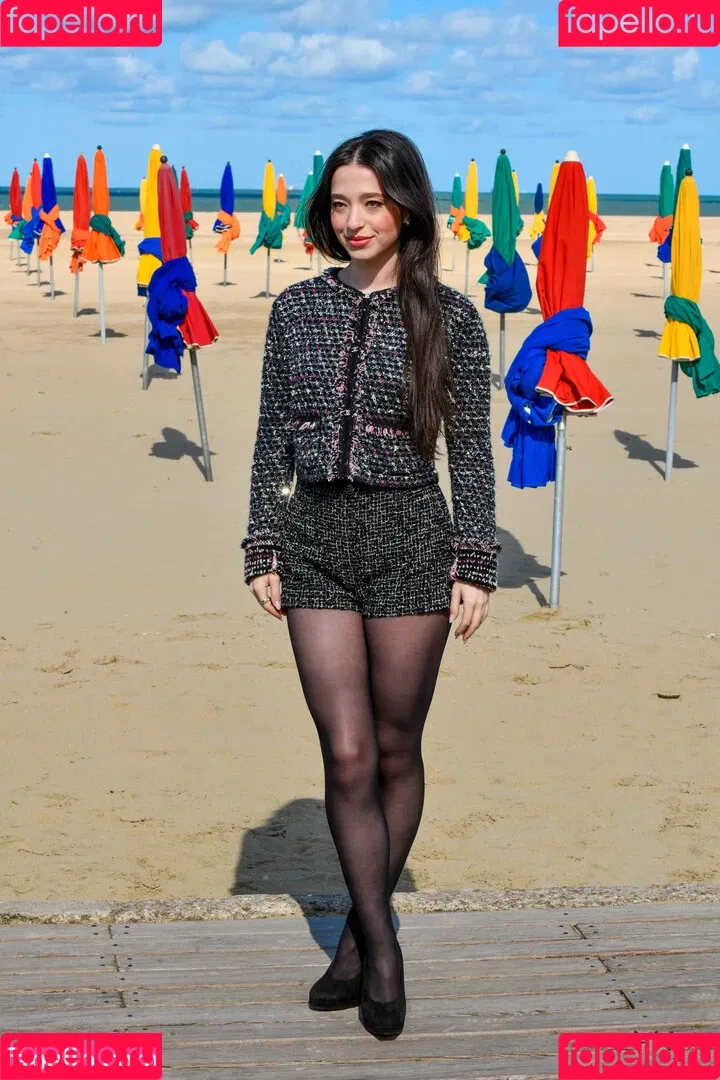 Mikey Madison Onlyfans Photo Gallery 