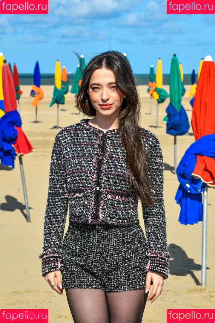 Mikey Madison Onlyfans Photo Gallery 
