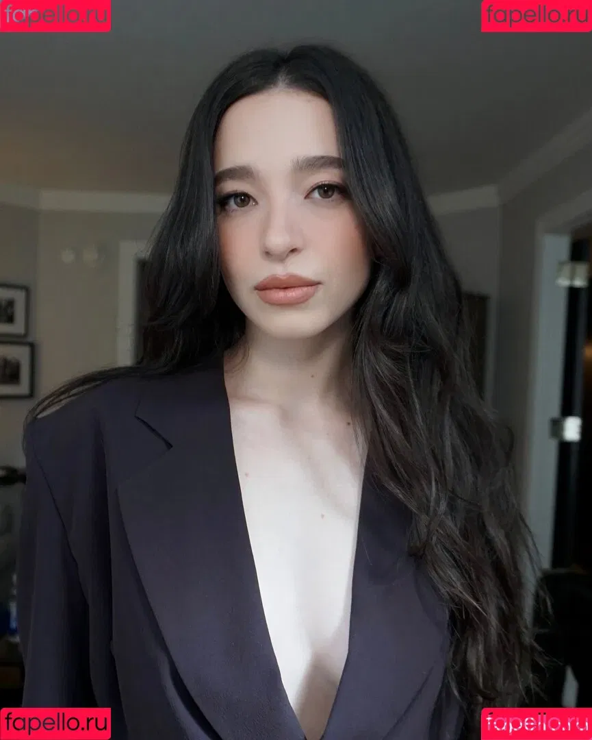 Mikey Madison Onlyfans Photo Gallery 