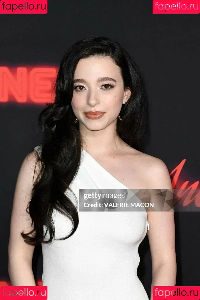 Mikey Madison Onlyfans Photo Gallery 