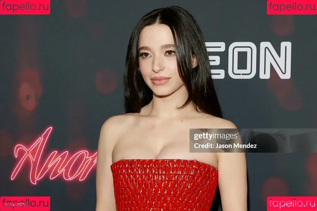 Mikey Madison Onlyfans Photo Gallery 
