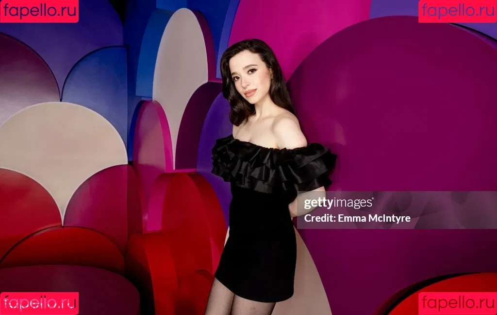 Mikey Madison Onlyfans Photo Gallery 