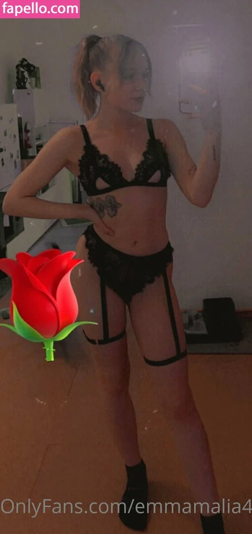 emmimaliaofficl Onlyfans Photo Gallery 