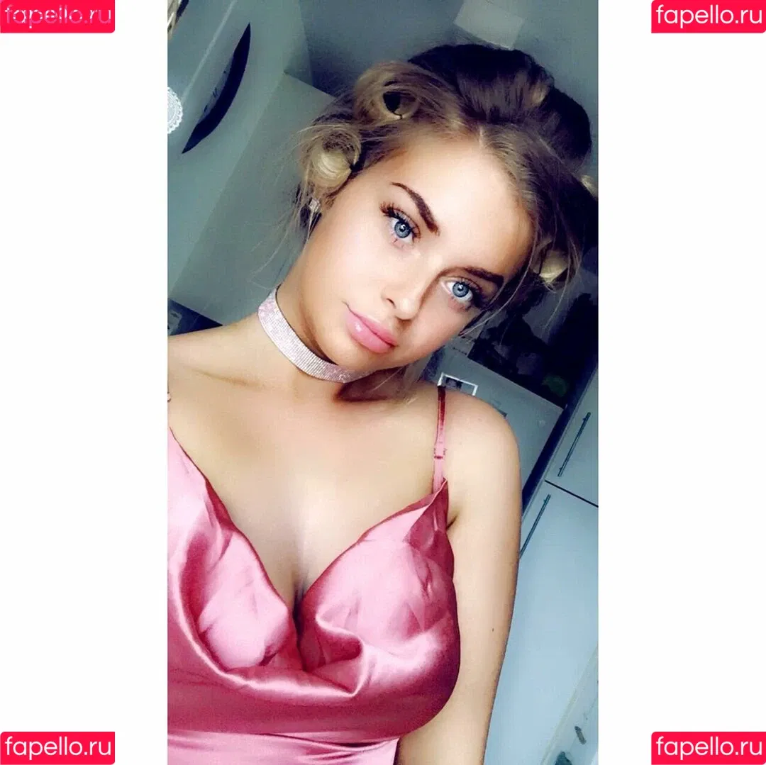 Tallula Louise Onlyfans Photo Gallery 