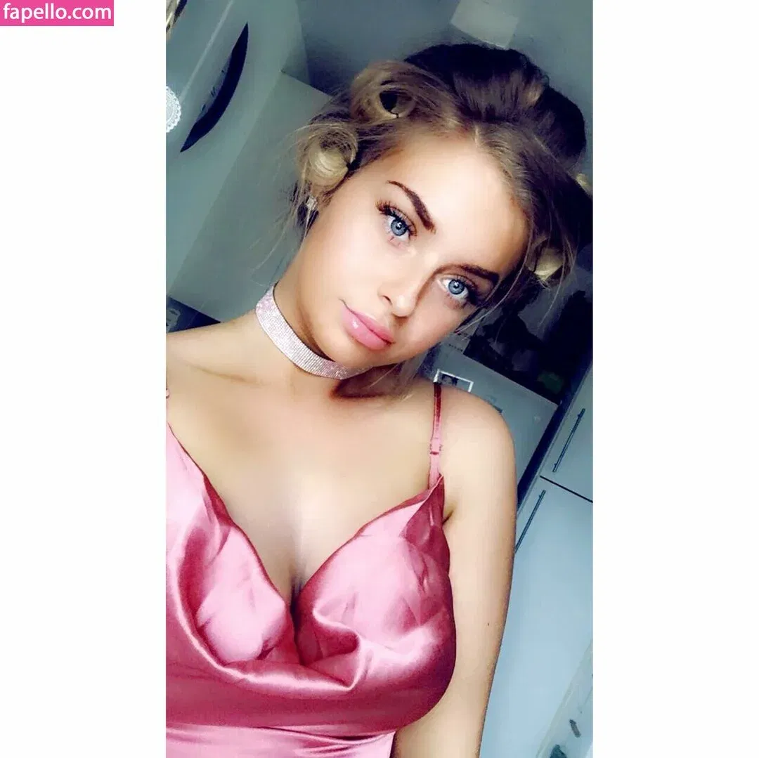 Tallula Louise Onlyfans Photo Gallery 