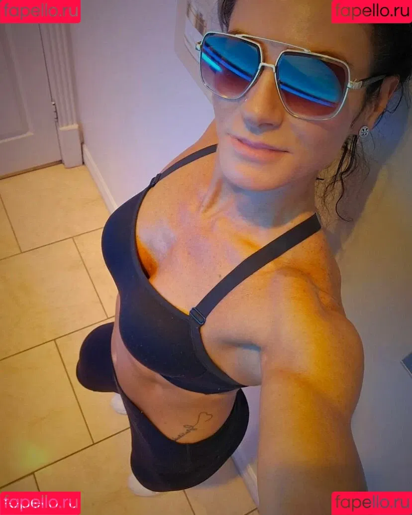 Gina Goodwife Onlyfans Photo Gallery 