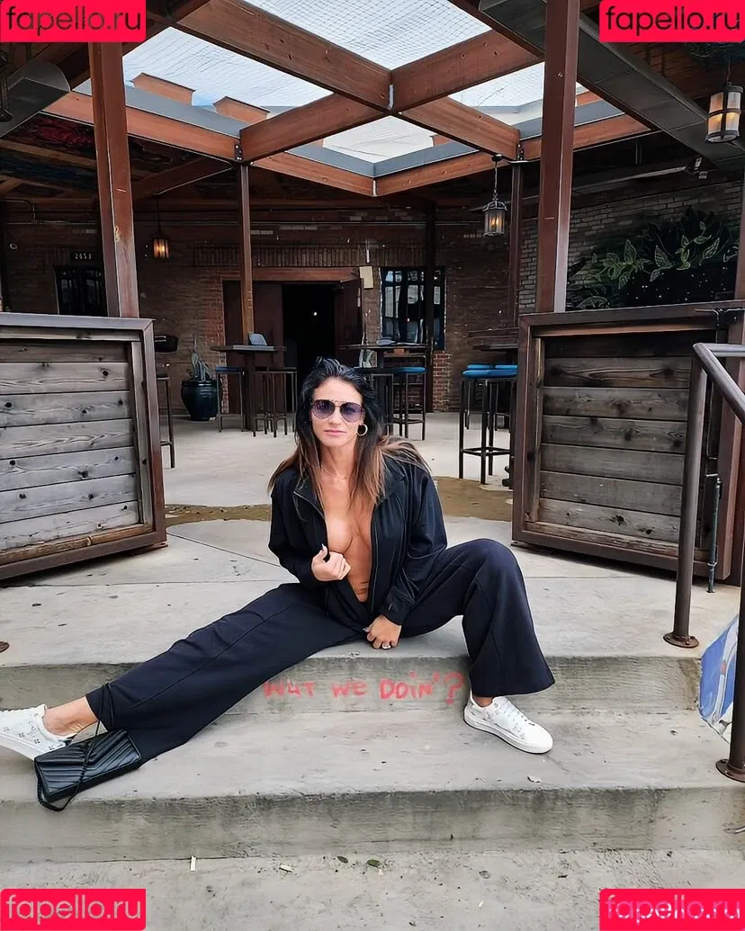 Gina Goodwife Onlyfans Photo Gallery 