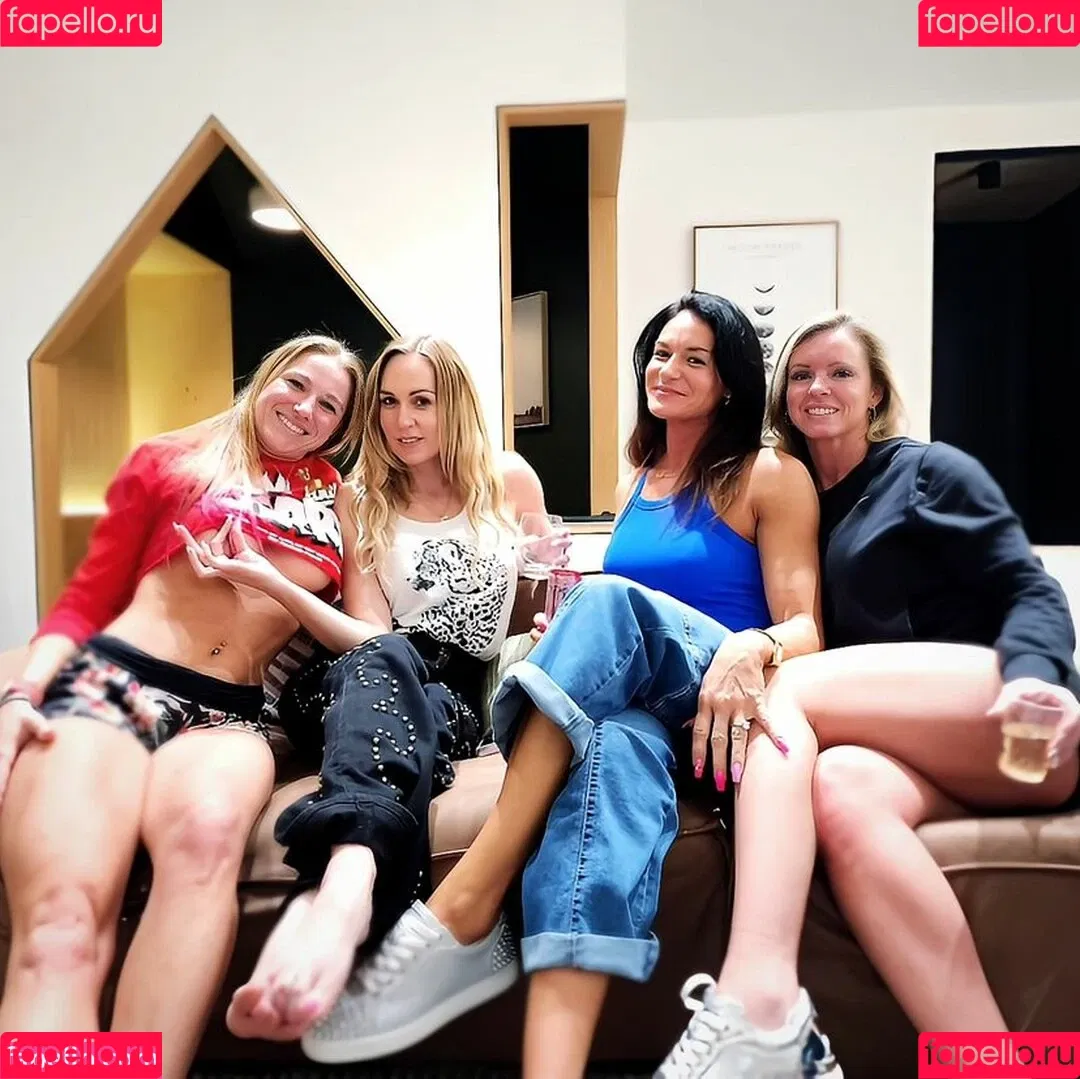 Gina Goodwife Onlyfans Photo Gallery 