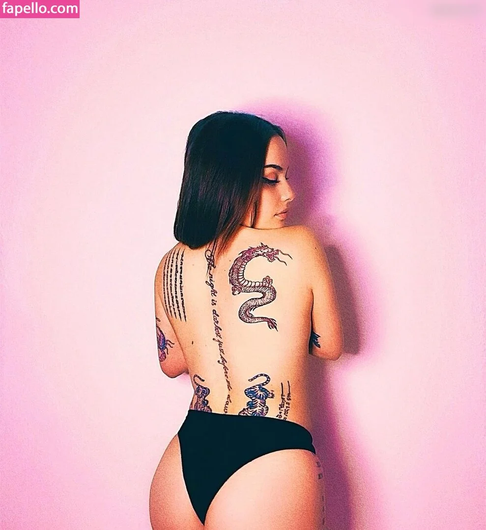 Yeezluise Onlyfans Photo Gallery 