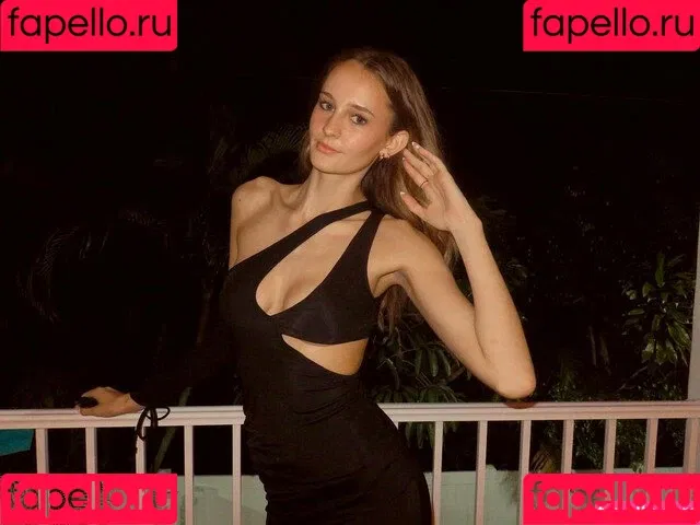 Charlotte Adams Onlyfans Photo Gallery 