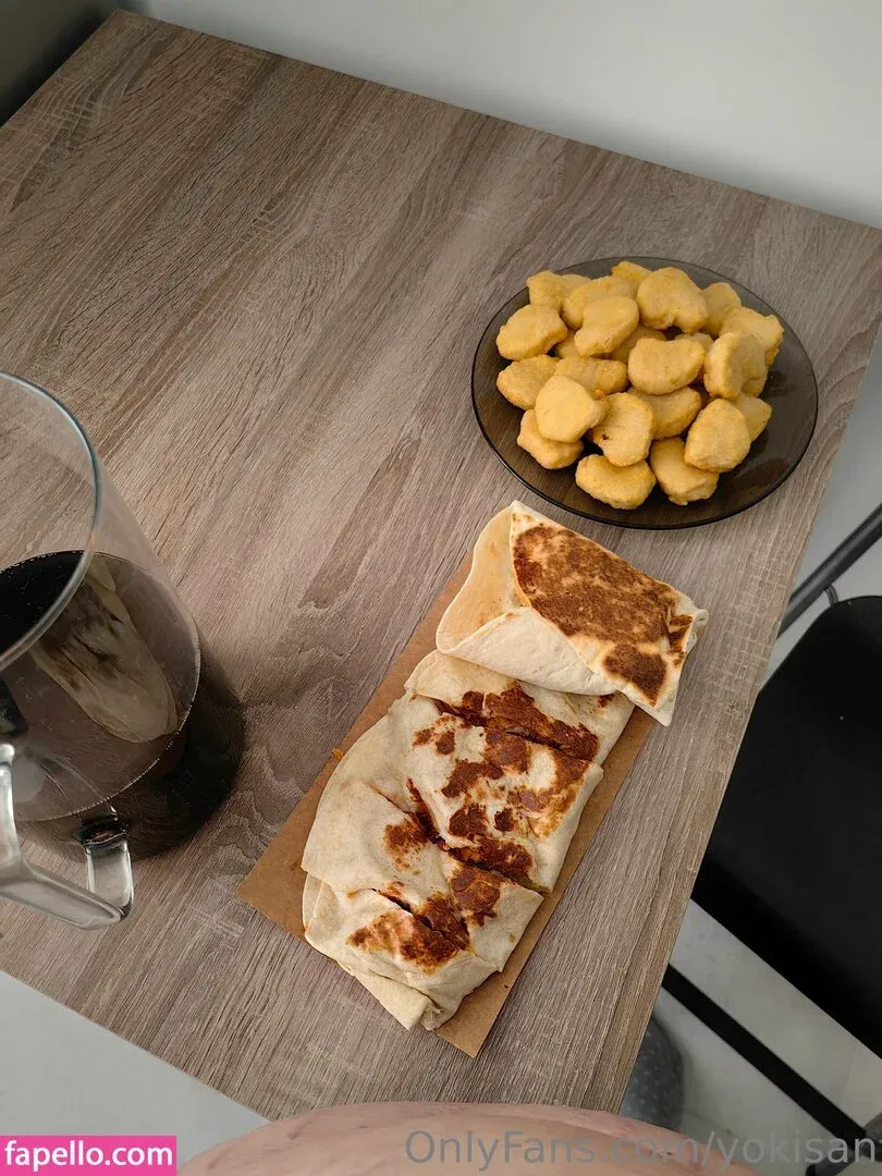 yokisan Onlyfans Photo Gallery 