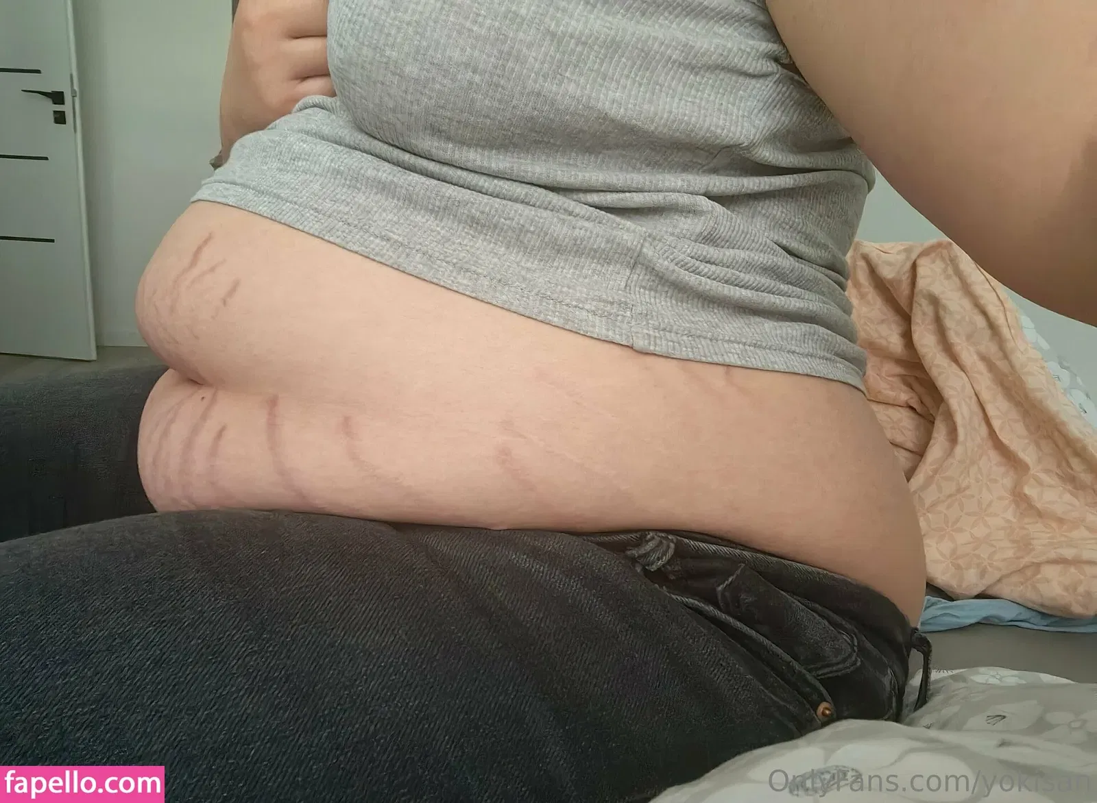 yokisan Onlyfans Photo Gallery 