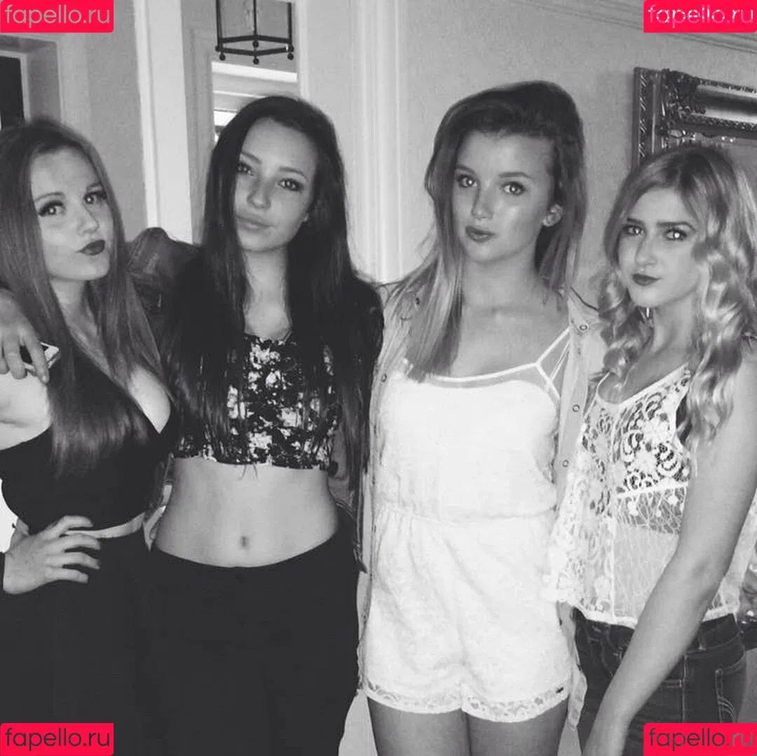 Lydia Harrison Onlyfans Photo Gallery 