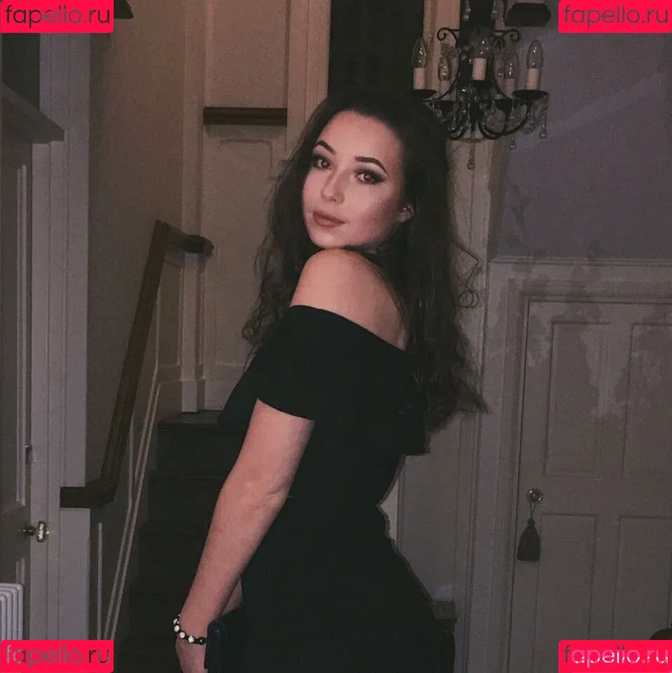 Lydia Harrison Onlyfans Photo Gallery 