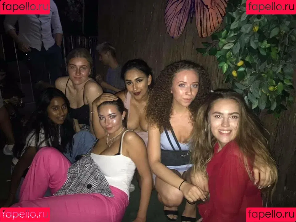 Lydia Harrison Onlyfans Photo Gallery 