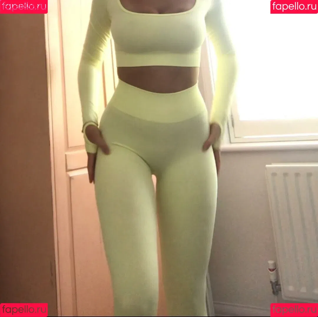 Lydia Harrison Onlyfans Photo Gallery 