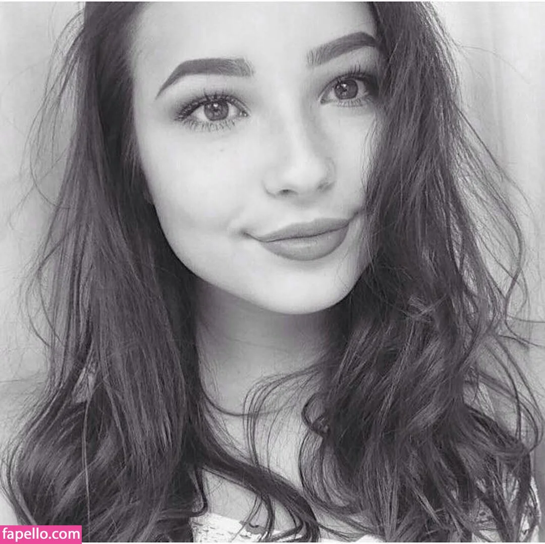 Lydia Harrison Onlyfans Photo Gallery 