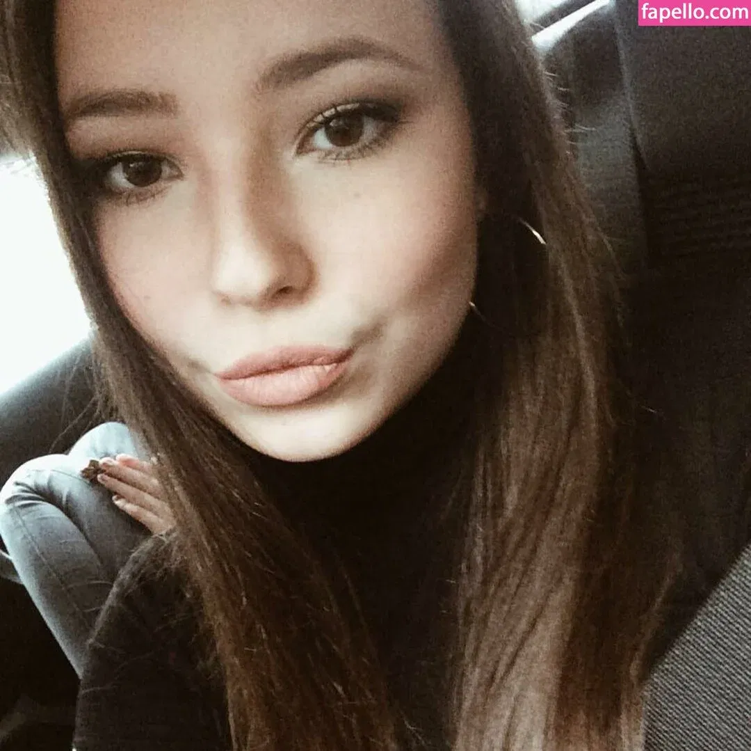 Lydia Harrison Onlyfans Photo Gallery 