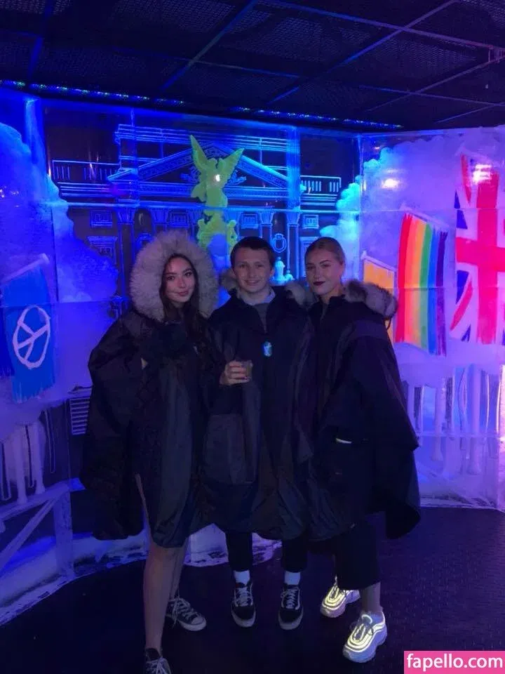 Lydia Harrison Onlyfans Photo Gallery 