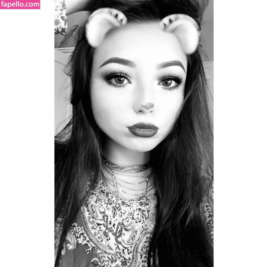 Lydia Harrison Onlyfans Photo Gallery 