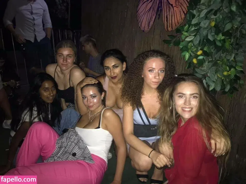 Lydia Harrison Onlyfans Photo Gallery 